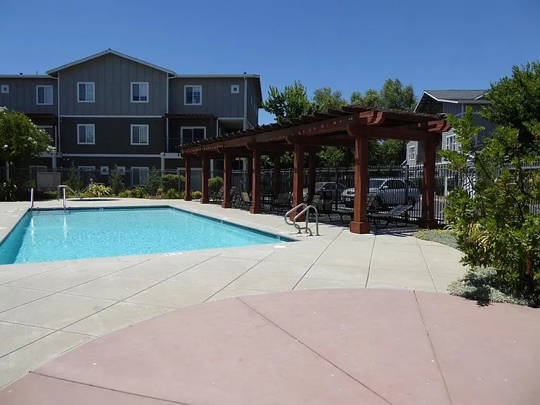 1818 Moore Blvd #214 — Photo 11