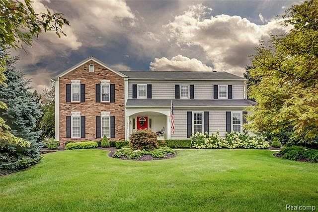 1st image of 38005 W Meadowhill Dr