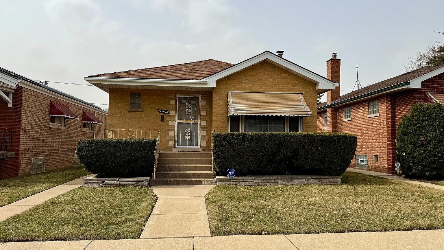 12450 S Yale Ave photo 1