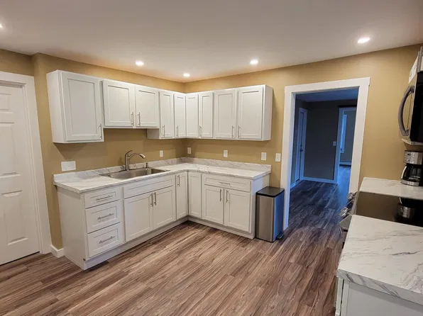41 Cleveland Ave #2, Rutland, VT 05701