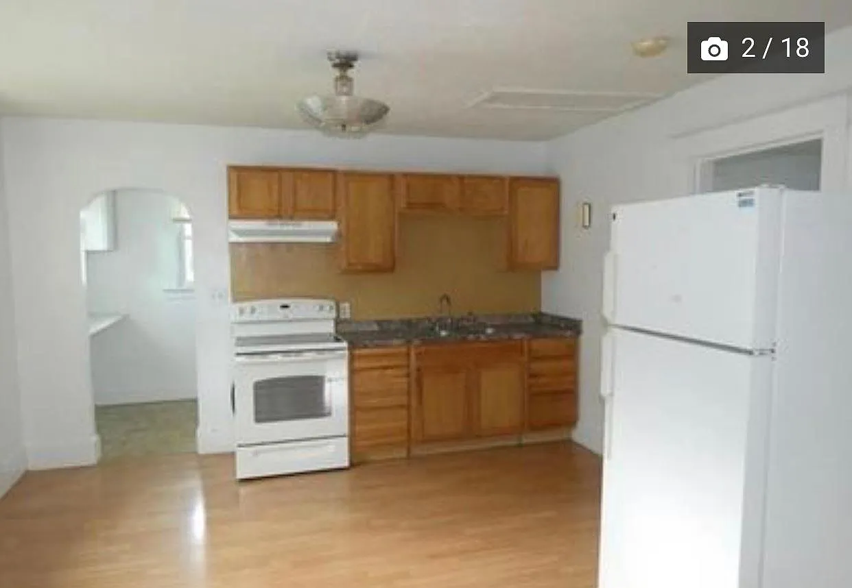 518 Wyss Ave photo 1