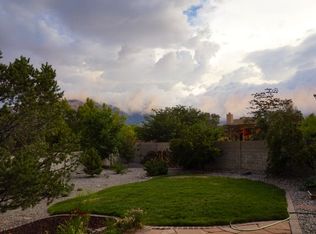 11819 La Vista Grande Dr NE, Albuquerque, NM 87111