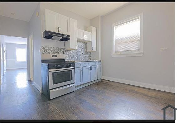 2nd image of 6612 S Vernon Ave #2