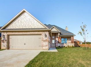 3841 Iron Ore Dr, Denison, TX 75020