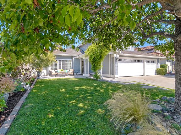 3rd image of 5225 Sandalwood Pl