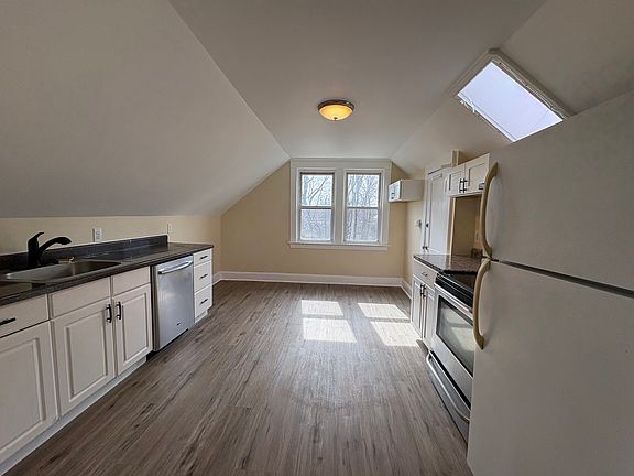 2nd image of 628-630 Whalley Ave #3