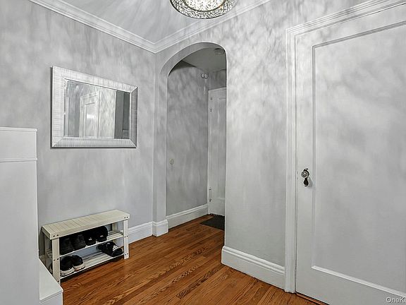 5th image of 1273 North Avenue #1E