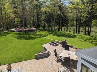 17 Scabbard Mill Brook Rd, Brookline, NH 03033