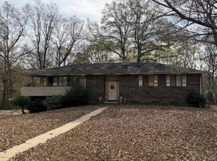 1502 Scenic Dr, Talladega, AL 35160
