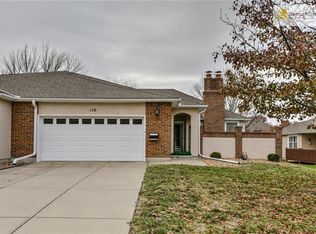 150 SW Donovan Rd, Lees Summit, MO 64063