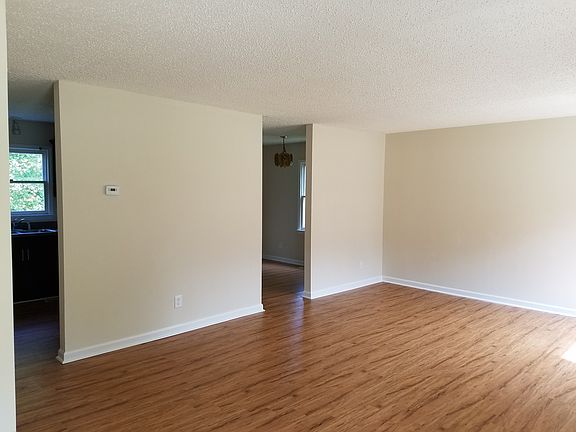 4th image of 808 Bellevue St