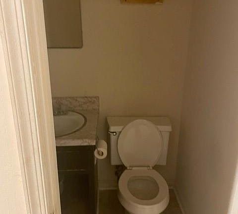 4th image of 218 S Porter Dr Suite 5