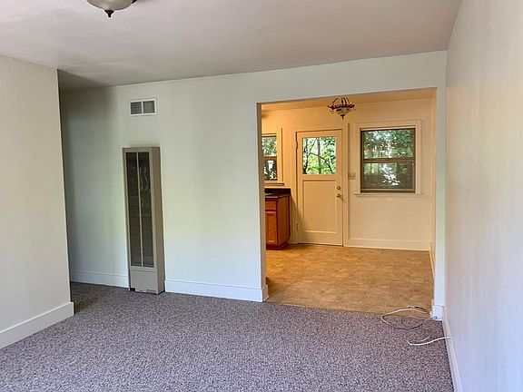4th image of 318 Spruce St #10