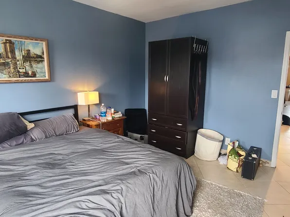 30-01 Astoria Boulevard image 5 of 13