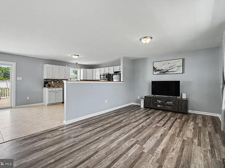 206 Pike Ct — Photo 13