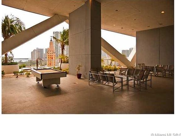 4th image of 888 E Biscayne Blvd #3310