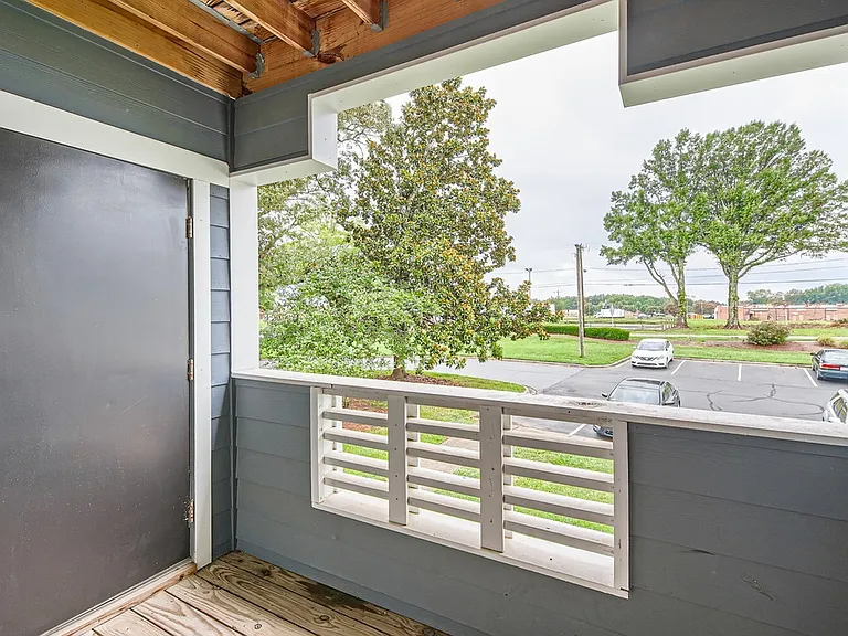 Rise Matthews Pointe — Photo 18