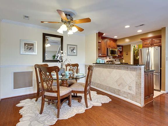 4th image of 6922 Mary Caroline Cir #K