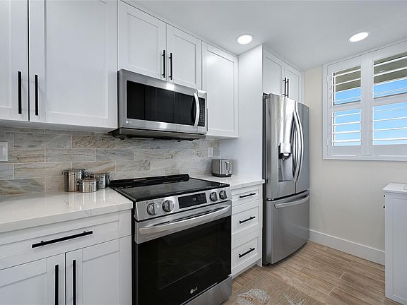 3rd image of 9900 S Ocean Drive #604