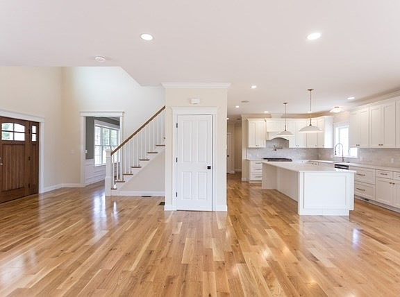 4th image of 18 Cooper Rd