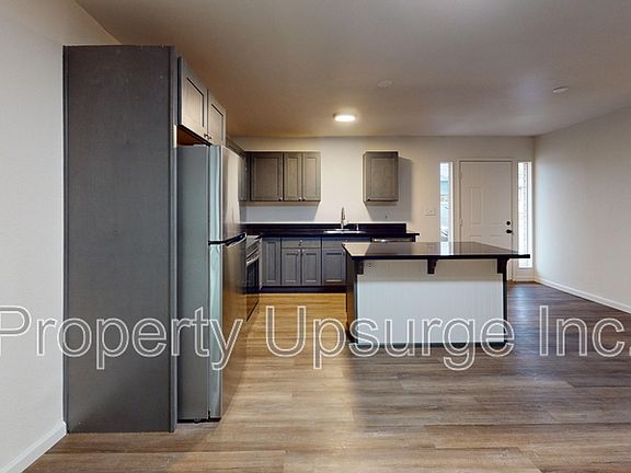 2nd image of 415 Lake Blvd E
