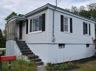 16 Doten Ave, Saratoga Springs, NY 12866