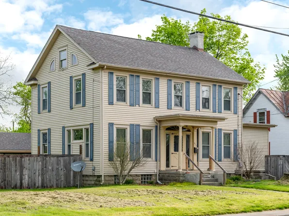 517 W Locust St, Wilmington, OH 45177