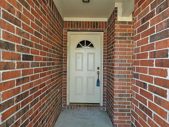 2nd image of 6718 Mahan Wood Dr