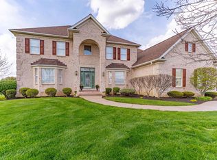 5622 Victoria Bluffs Dr, Newburgh, IN