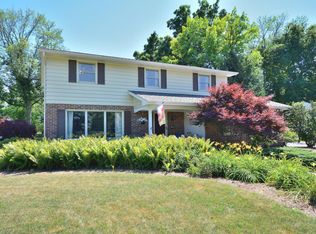 17325 Ely Ct, Brookfield, WI 53045