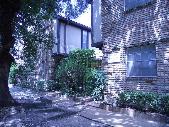 2nd image of 1801 Huldy St APT 4