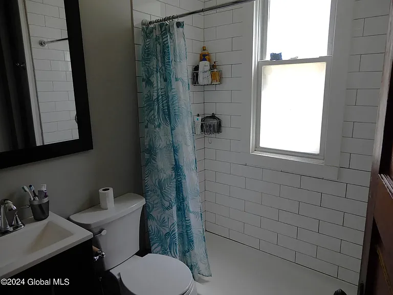 911 Jacob St #1A — Photo 12