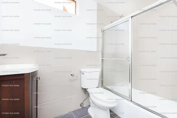 Rented by Mirador Real Estate | media 12