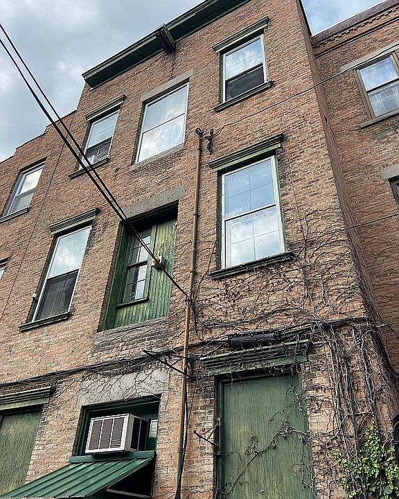 2nd image of 81 Main St