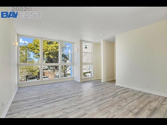 2nd image of 9485 Macarthur Blvd #A