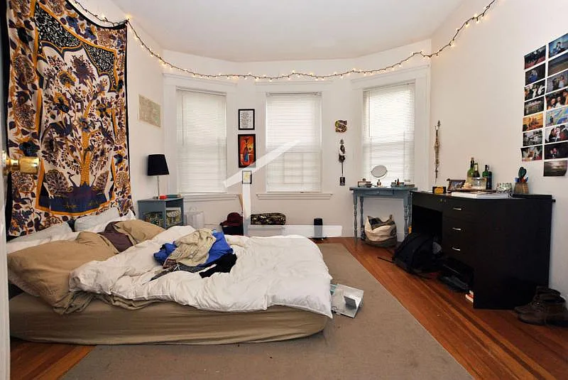 51 Gardner St #1