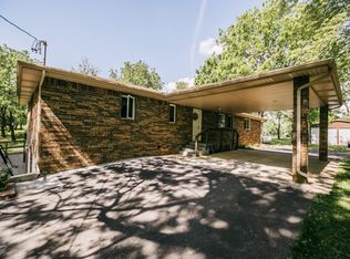 726 N Farm Road 97, Springfield, MO 65802