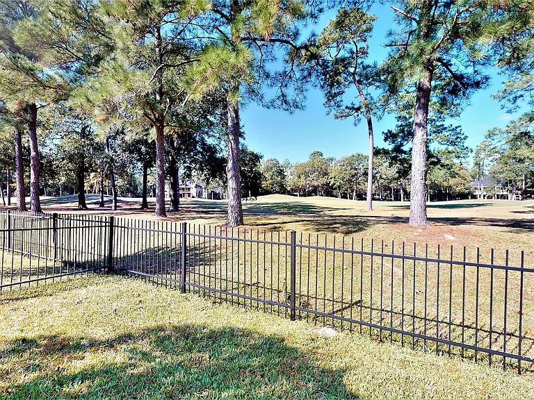 3 Gingerwilde Pl — Photo 32