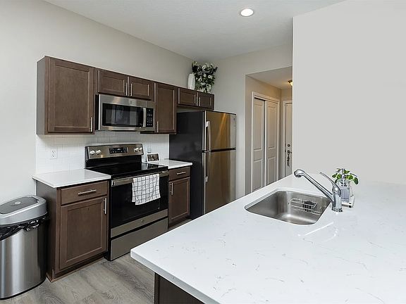 2nd image of 220 Amberwood Dr