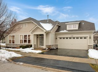 1104 Foxridge Ln, Aurora, IL 60502