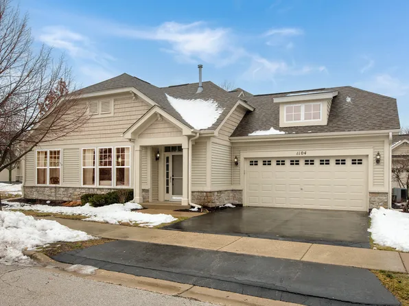 1104 Foxridge Ln, Aurora, IL 60502