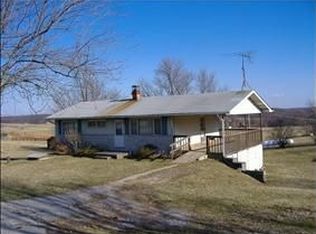 1717 Dennings Rd, New Windsor, MD 21776