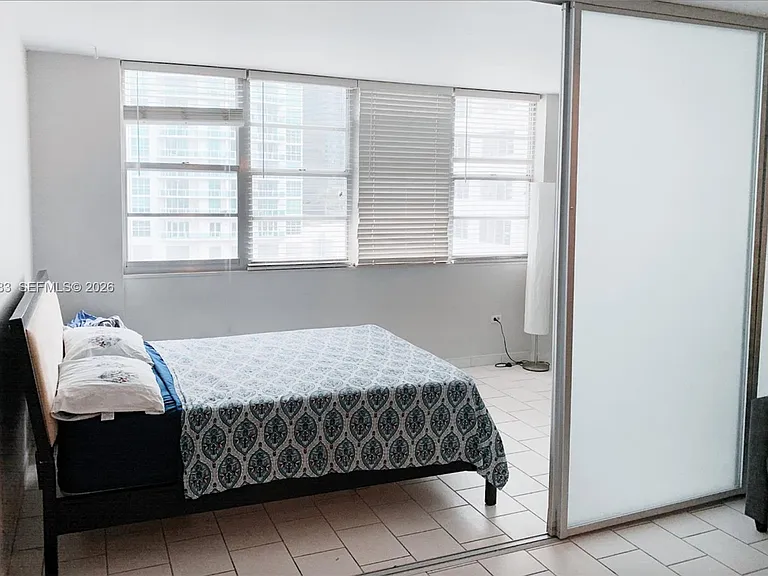905 Brickell Bay Dr #1523 — Photo 2