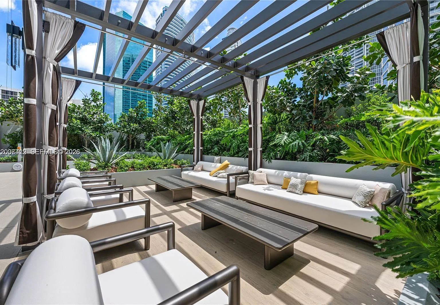 Brickell Point — Photo 3