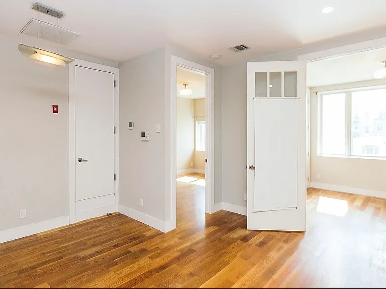 96 Diamond St #2F — Photo 2