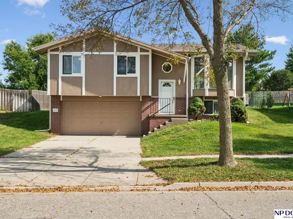 5124 S 78th St, Lincoln, NE 68516