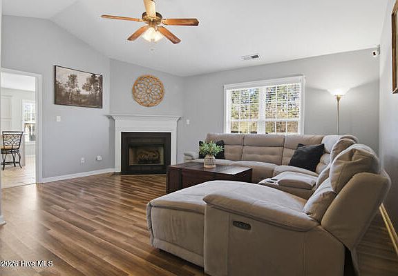 5th image of 113 Cherry Grove Drive