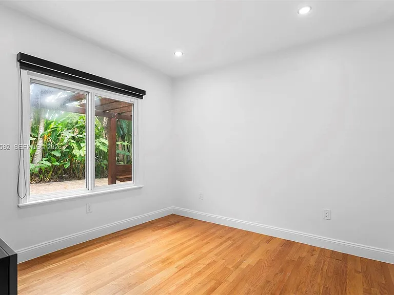 3945 Loquat Ave — Photo 27