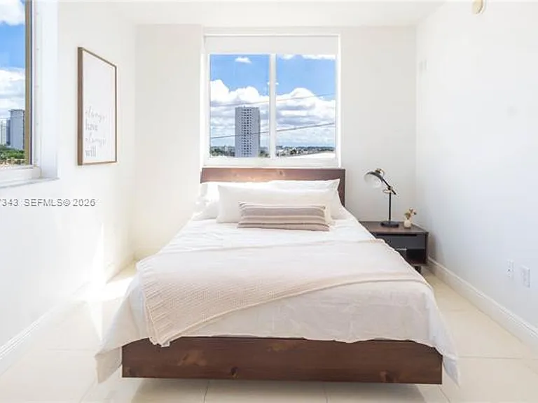 18800 NE 29th Ave #614 — Photo 30