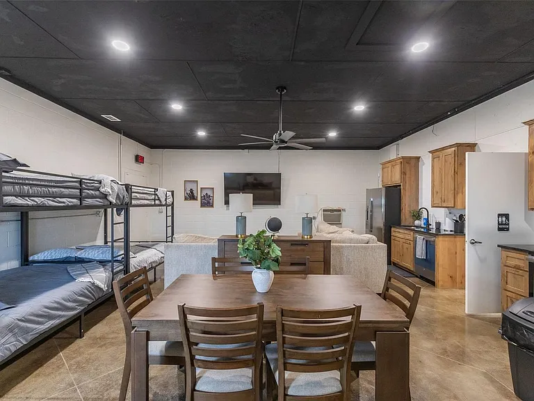 381 N FM 707 — Photo 4
